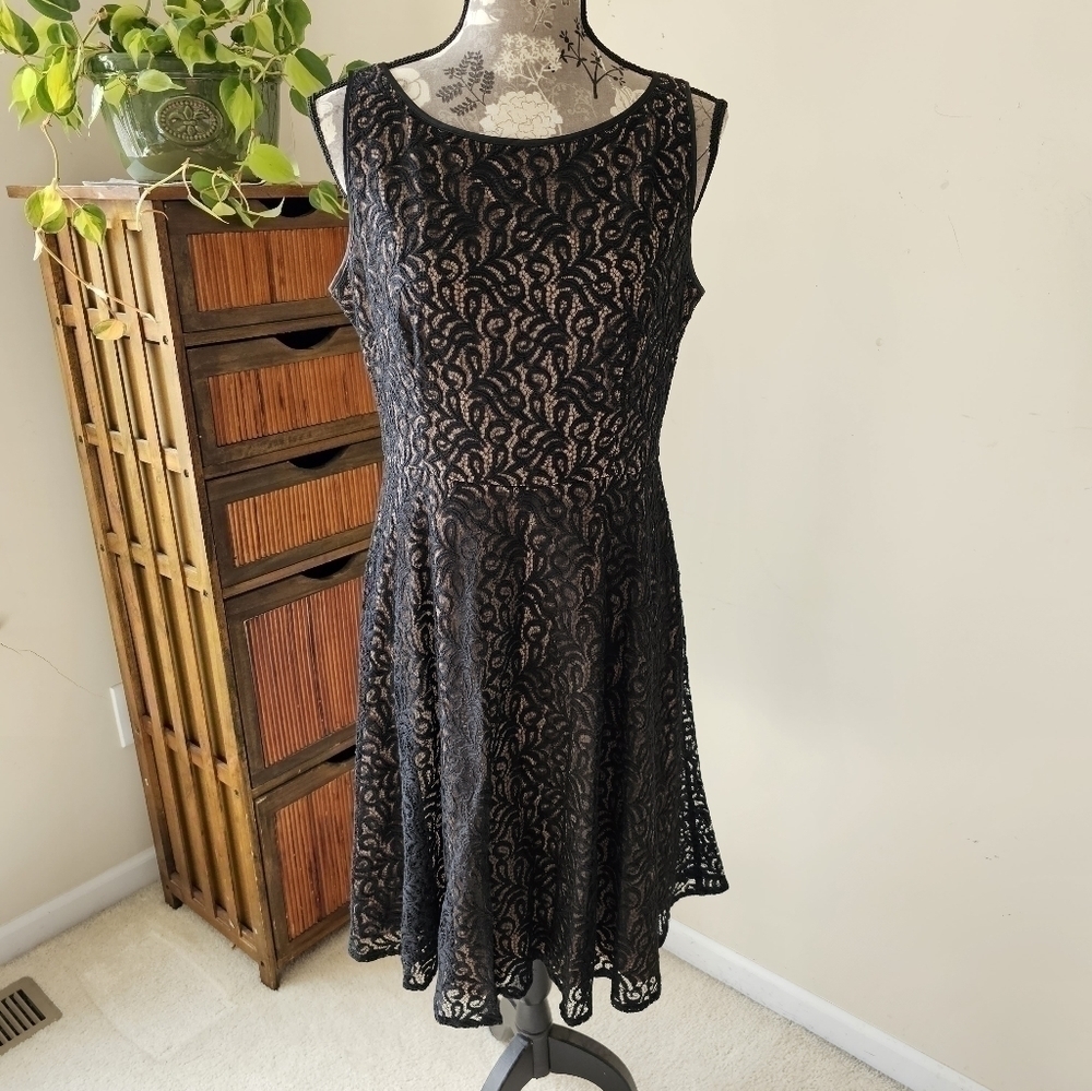 Black lace overlay 9‎ & Co. Dress sz. 8